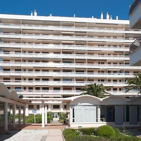 T4 Avec Terrasse, 3 Chambres, 6 Pers, Proche Plage - Fr-1-803-56 شقة