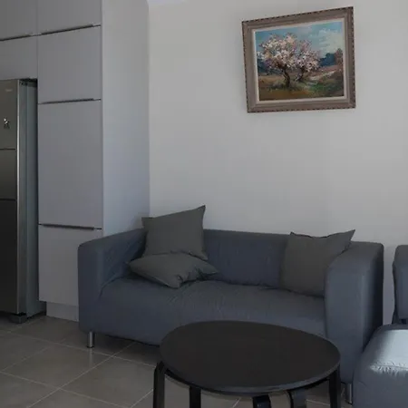 شقة T4 Avec Terrasse, 3 Chambres, 6 Pers, Proche Plage - Fr-1-803-56