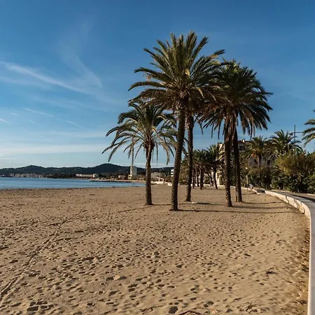 شقة T4 Avec Terrasse, 3 Chambres, 6 Pers, Proche Plage - Fr-1-803-56